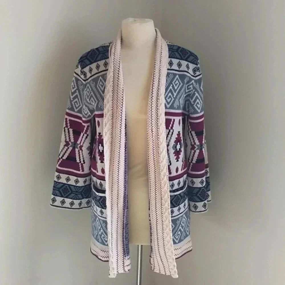 FOREVER 21 Multicolor Cotton Blend Cardigan with Geometric pattern Size M